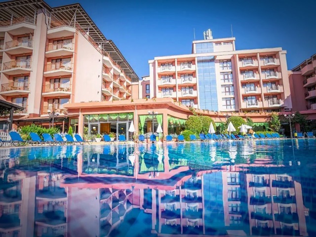 IZOLA PARADISE
